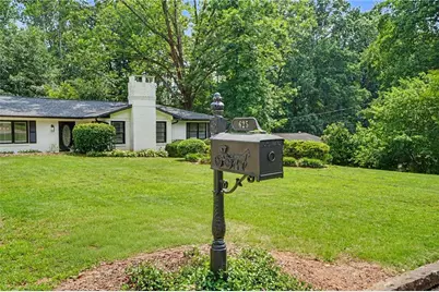 625 Patrick Place, Atlanta, GA 30328 - Photo 2