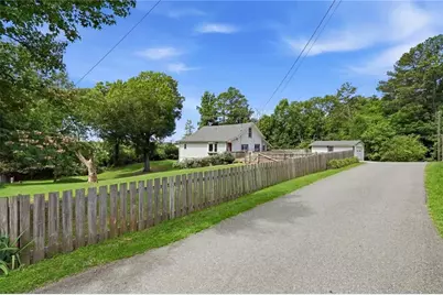 135 Grogan Road NE, White, GA 30184 - Photo 4