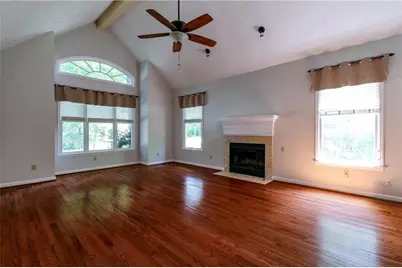 2526 Lorne Court SW, Marietta, GA 30064 - Photo 10