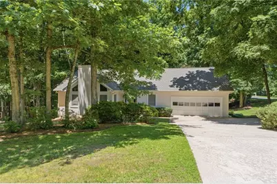 3650 Southlake Circle, Cumming, GA 30041 - Photo 2