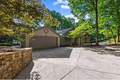 8920 Huntcliff Trce, Atlanta, GA 30350 - Photo 80