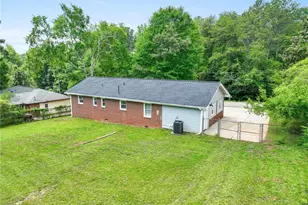 1745 NW Rockbridge Rd, Conyers, GA 30012 - Photo 28