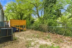 1307 Elizabeth Ave SW, Atlanta, GA 30310 - Photo 14