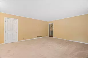 204 Sherwood Dr, Calhoun, GA 30701 - Photo 6