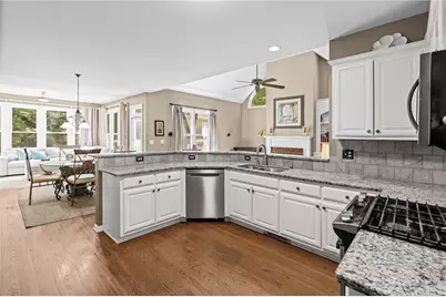 4250 Meadow View Court, Cumming, GA 30041 - Photo 12