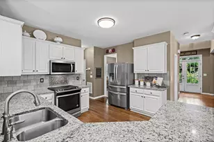 4250 Meadow View Ct, Cumming, GA 30041 - Photo 12