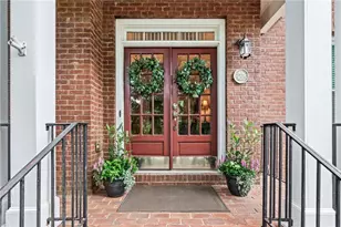 4250 Meadow View Ct, Cumming, GA 30041 - Photo 4