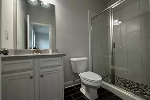 4250 Spruce Pine Alley, Doraville, GA 30360 - Photo 34