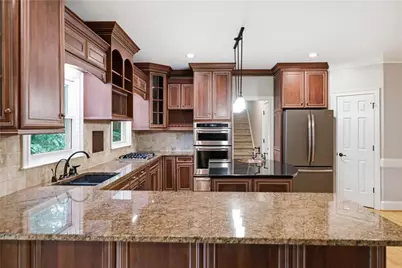 5525 Hampstead Way, Johns Creek, GA 30097 - Photo 12