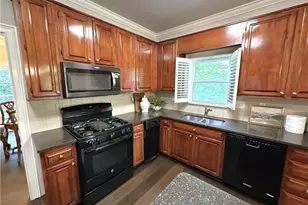7155 Roswell Rd, Sandy Springs, GA 30328 - Photo 14