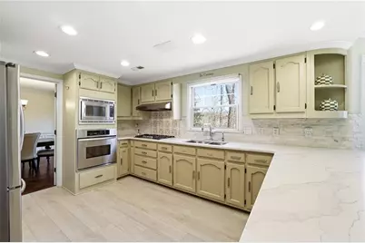 5027 Castlewood Drive SW, Lilburn, GA 30047 - Photo 6