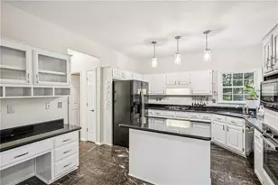 3401 Longfield Dr, Snellville, GA 30039 - Photo 10