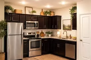 6396 Kennonbriar Ct, Lithonia, GA 30058 - Photo 8