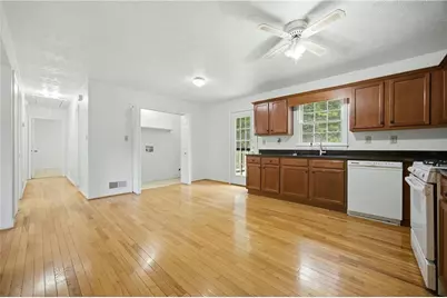 864 Whitehall Drive, Lawrenceville, GA 30043 - Photo 10
