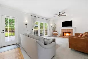906 Spring Valley, Woodstock, GA 30189 - Photo 6