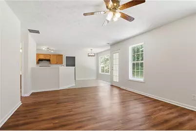 682 Stonemill Manor, Lithonia, GA 30058 - Photo 12