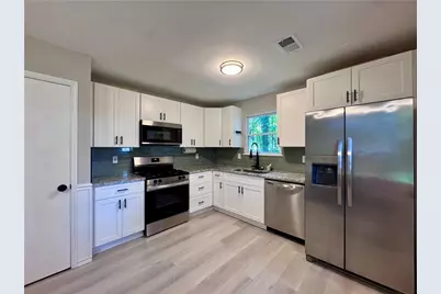 3814 Whaley Court, Snellville, GA 30039 - Photo 4