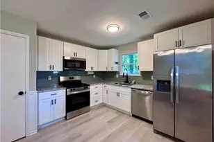 3814 Whaley Ct, Snellville, GA 30039 - Photo 4