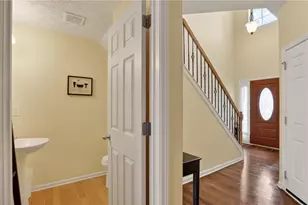 5556 Cascade Run, Atlanta, GA 30336 - Photo 4