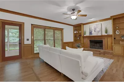 2405 Woodbridge Drive, Marietta, GA 30066 - Photo 6