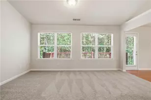 5228 Rosewood Pl, Fairburn, GA 30213 - Photo 10