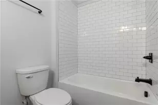 2000 Harvest Pond Cir, Suwanee, GA 30024 - Photo 10