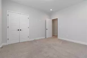 2000 Harvest Pond Cir, Suwanee, GA 30024 - Photo 8