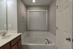 2982 Ashlyn Pointe Dr, Atlanta, GA 30340 - Photo 8