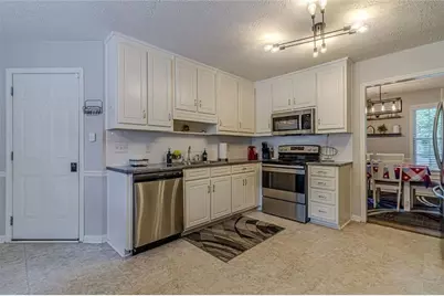 410 Winston Manor Drive, Winder, GA 30680 - Photo 12