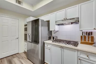 3275 Lenox Road NE #108, Atlanta, GA 30324 - Photo 4