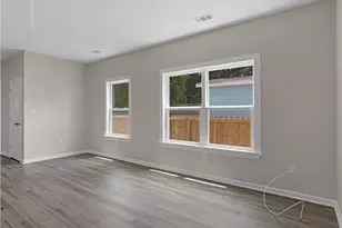 1090 McDaniel St SW, Atlanta, GA 30310 - Photo 10
