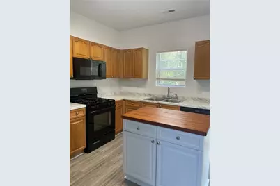 5896 Village Loop, Fairburn, GA 30213 - Photo 10