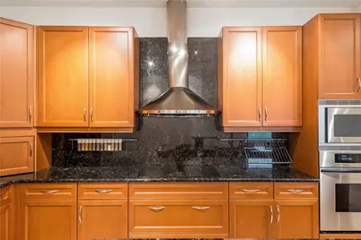 2828 Peachtree Road NE #1903, Atlanta, GA 30305 - Photo 16