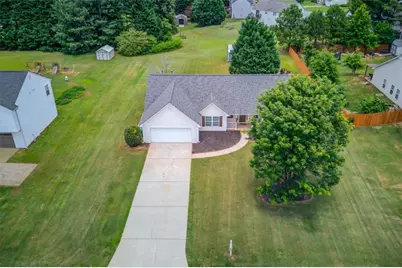 1092 Ridgeway Road, Commerce, GA 30529 - Photo 2
