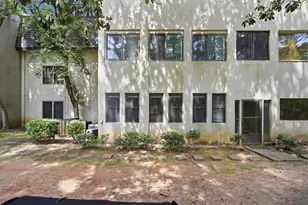 80 Chaumont Square NW, Atlanta, GA 30327 - Photo 22