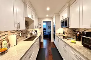 17 Willow Glen NE, Atlanta, GA 30342 - Photo 8
