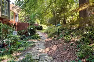 17 Willow Glen NE, Atlanta, GA 30342 - Photo 38