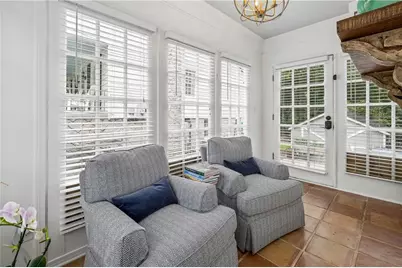 2427 Shenandoah Avenue NE, Atlanta, GA 30305 - Photo 6