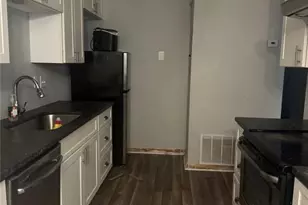 2401 Huntingdon Chase, Atlanta, GA 30350 - Photo 2