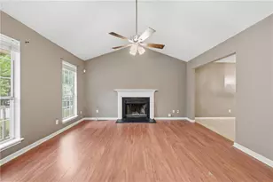 2069 Bedford Ct, Lithonia, GA 30058 - Photo 4