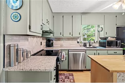 204 Bascomb Lane, Woodstock, GA 30189 - Photo 12