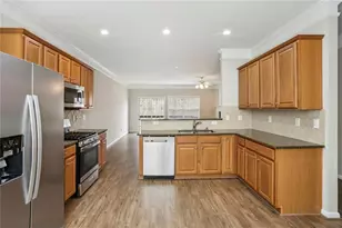 642 Bernay Way, Sandy Springs, GA 30350 - Photo 8