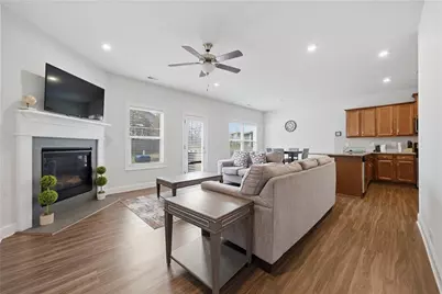 4095 Lake Manor Way, Atlanta, GA 30349 - Photo 4