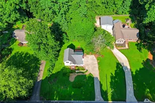 190 Lori Ln, Canton, GA 30114 - Photo 32
