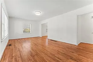 1511 Deerwood Dr, Decatur, GA 30030 - Photo 6