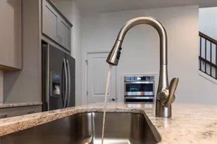 6608 Sterling Dr, Atlanta, GA 30328 - Photo 12
