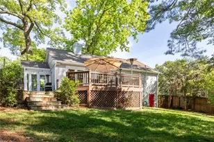 374 Lofton Rd NW, Atlanta, GA 30309 - Photo 32
