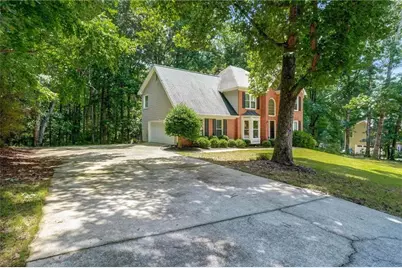 1885 Oak Wind Lane, Buford, GA 30519 - Photo 2