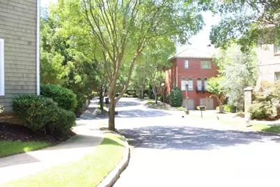 704 Longleaf Drive NE, Atlanta, GA 30342 - Photo 34