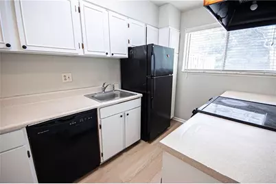 3099 Colonial Way #UNIT M, Atlanta, GA 30341 - Photo 8